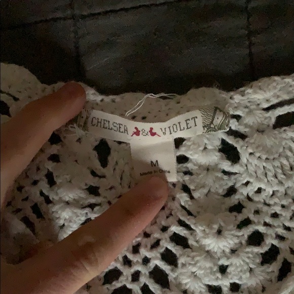 Lace coverup - Picture 2 of 2